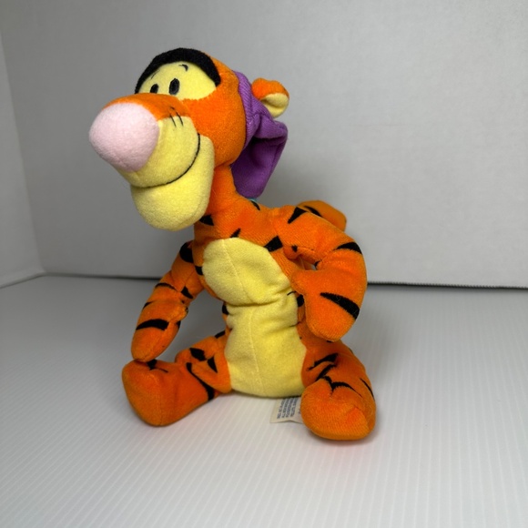 Disney ‘s Winnie The Pooh’s Tigger Star Bean Plush Mattel - Picture 2 of 10